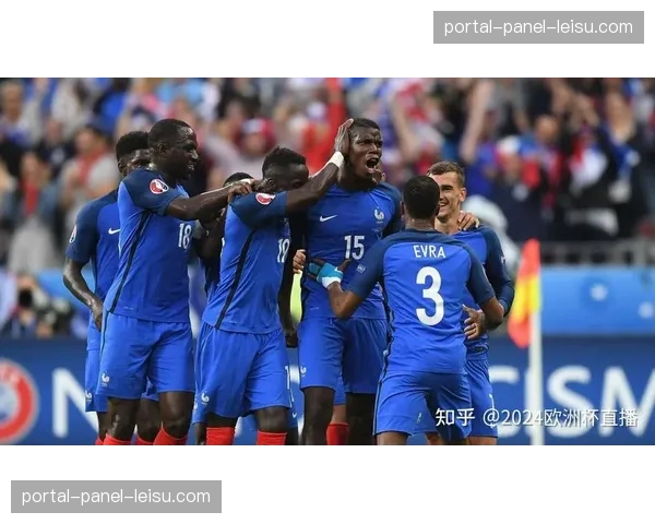 特写:得知自己入选法国队欧洲杯初选名单,巴黎小将扎伊尔-埃梅里在更衣室落泪 特写:得知自己入选法国队欧洲杯初选名单,巴黎小将扎伊尔-埃梅里在更衣室落泪