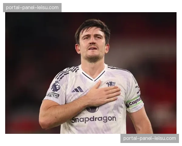 曼联2-1绝杀利物浦，加纳乔补时阶段上演头球逆转